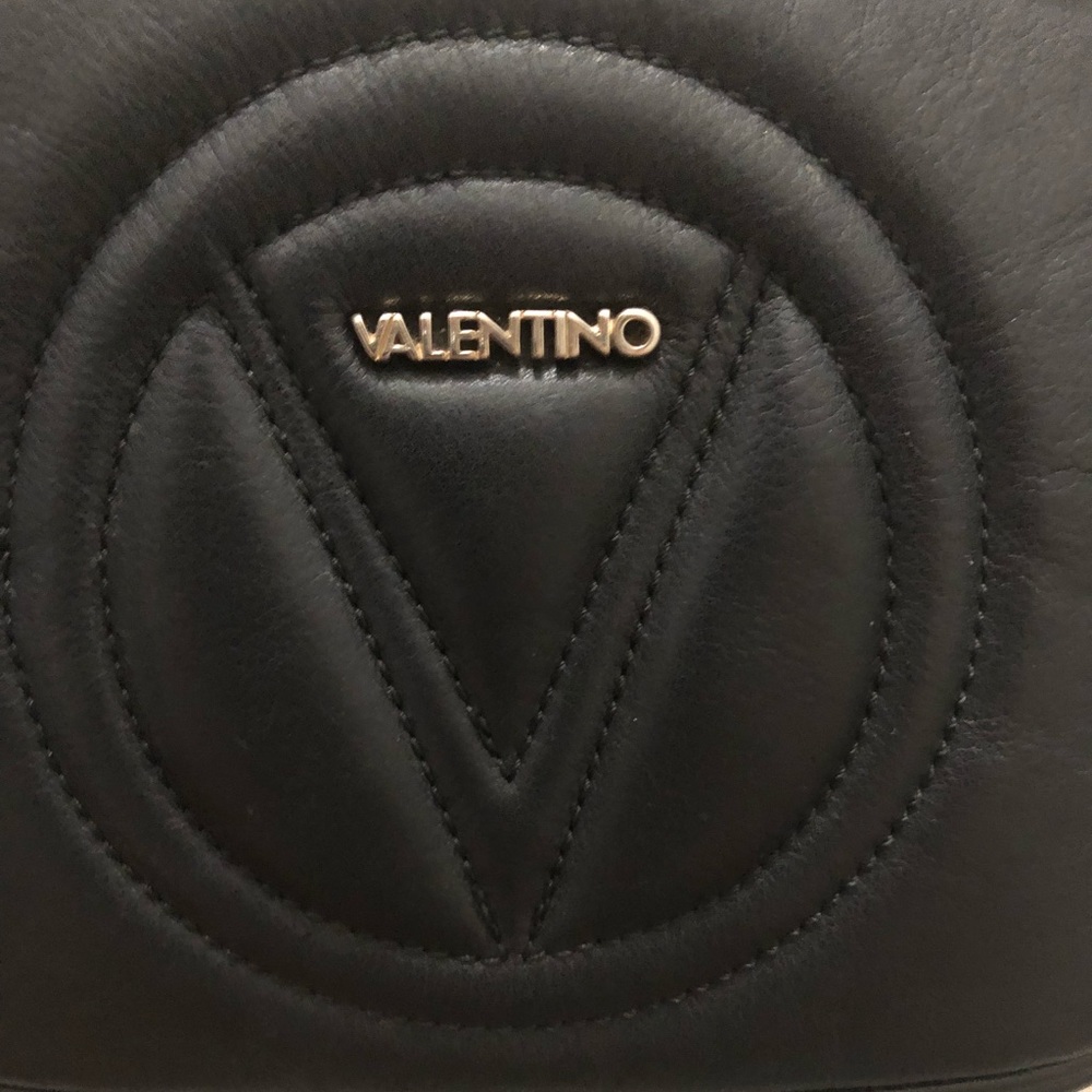 Valentino by Mario Valentino - Picture 2 of 6